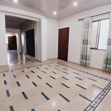 Subhan Palace Guest House Karatschi Exterior foto
