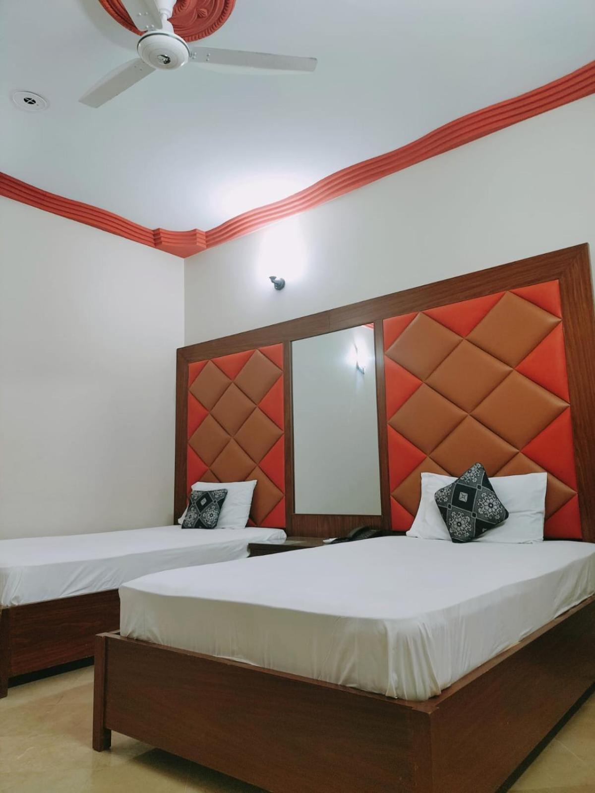 Subhan Palace Guest House Karatschi Exterior foto