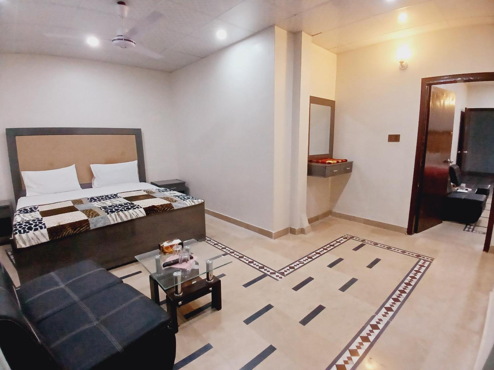 Subhan Palace Guest House Karatschi Exterior foto